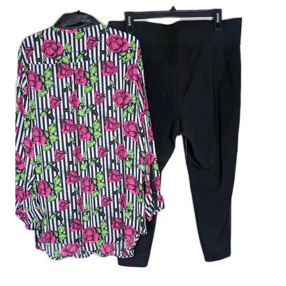 Torrid Betsey Johnson Georgette Floral Stripe Tunic + Black Leggings 3X OUTFIT - Picture 4 of 13